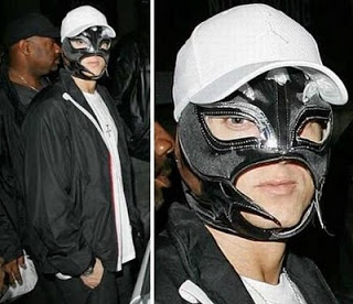 celebrity_disguises_02.jpg